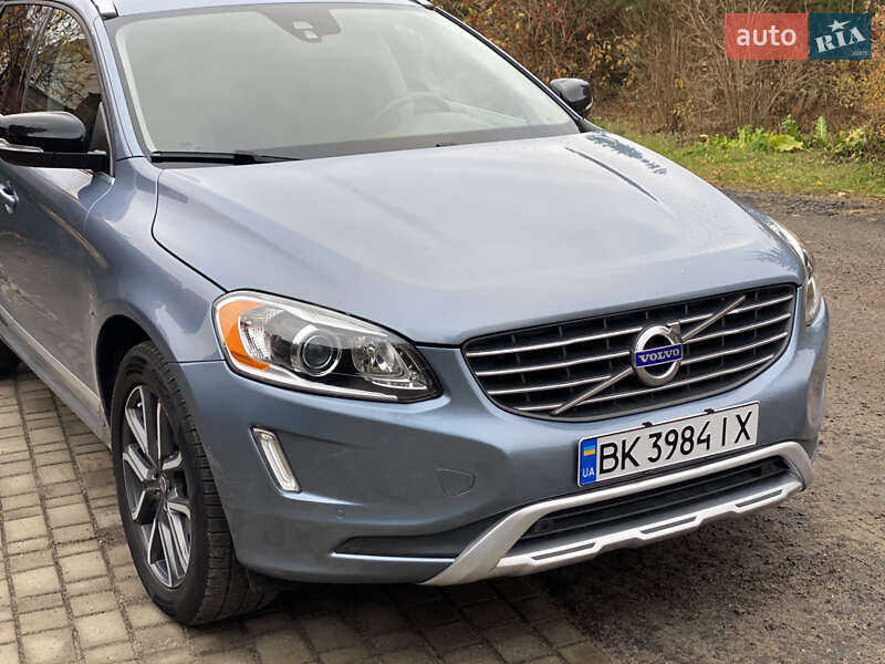Внедорожник / Кроссовер Volvo XC60 2017 в Ровно фото Внедорожник / Кроссовер Volvo XC60 2017 в Ровно