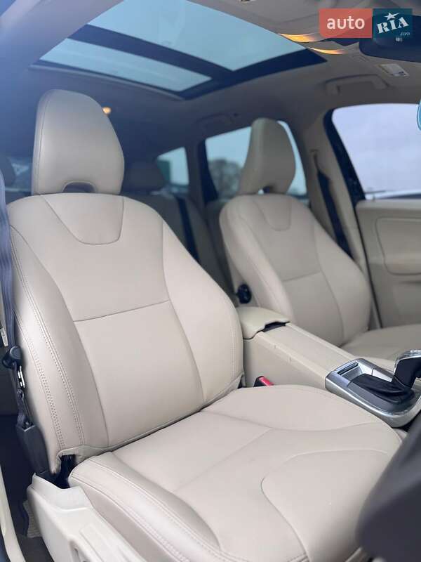 Внедорожник / Кроссовер Volvo XC60 2012 в Киеве фото 30 Внедорожник / Кроссовер Volvo XC60 2012 в Киеве