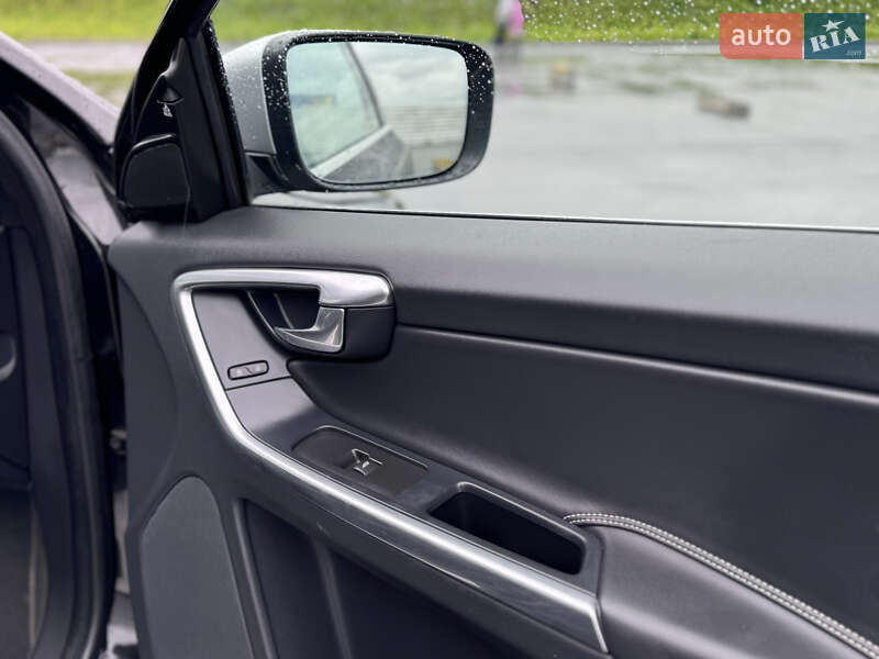 Позашляховик / Кросовер Volvo XC60 2015 в Львові фото 21 Позашляховик / Кросовер Volvo XC60 2015 в Львові