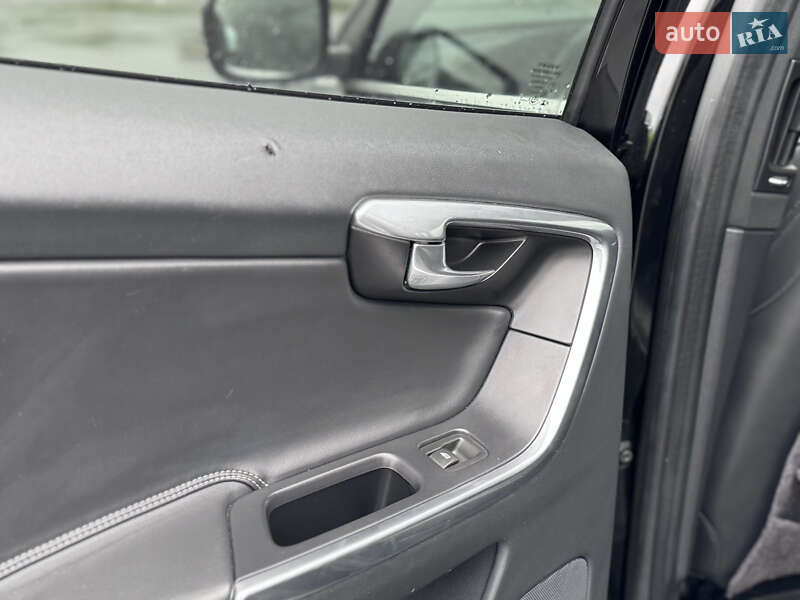 Позашляховик / Кросовер Volvo XC60 2015 в Львові фото 32 Позашляховик / Кросовер Volvo XC60 2015 в Львові