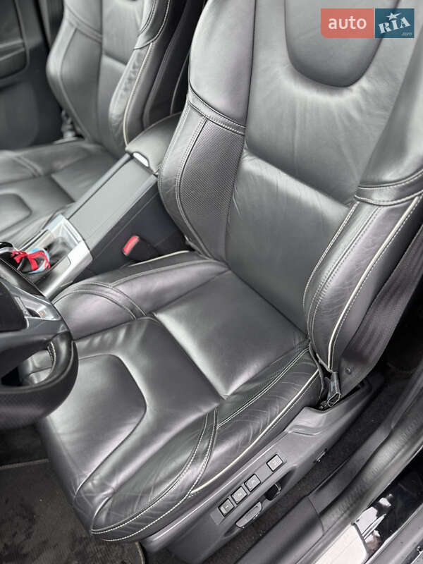 Позашляховик / Кросовер Volvo XC60 2015 в Львові фото 42 Позашляховик / Кросовер Volvo XC60 2015 в Львові