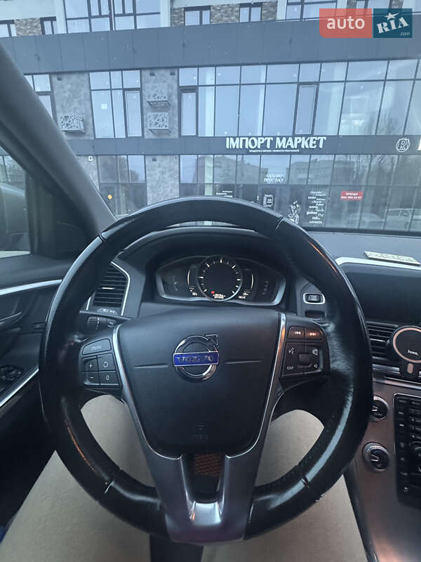 Внедорожник / Кроссовер Volvo XC60 2016 в Луцке