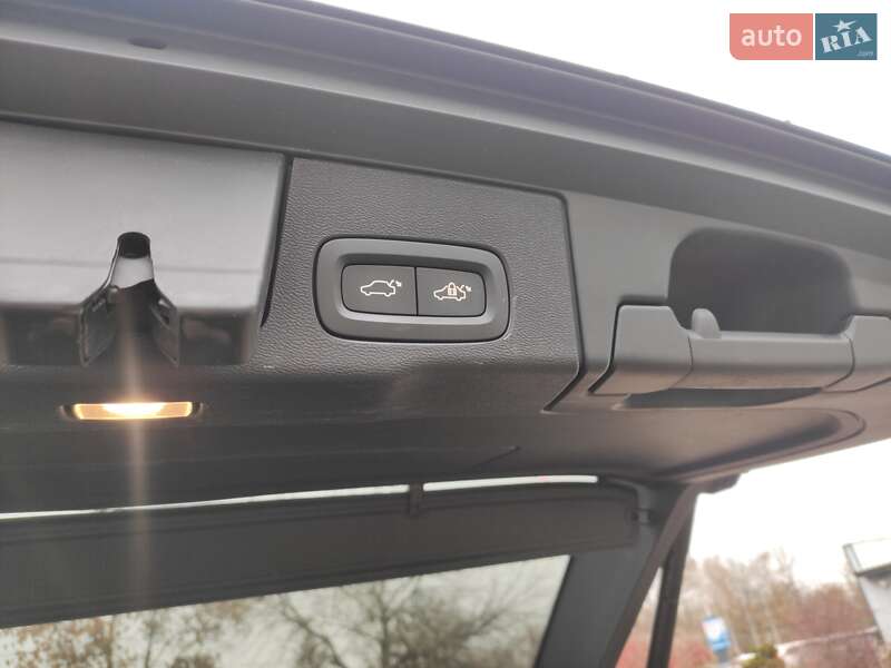 Позашляховик / Кросовер Volvo XC60 2020 в Нововолинську