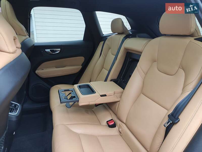 Позашляховик / Кросовер Volvo XC60 2020 в Нововолинську