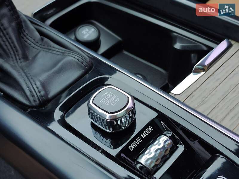 Позашляховик / Кросовер Volvo XC60 2020 в Нововолинську