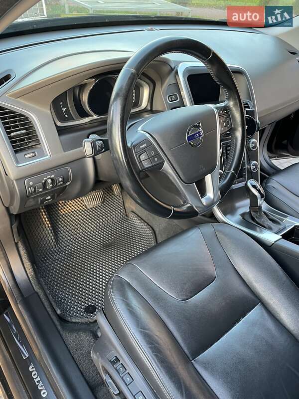 Внедорожник / Кроссовер Volvo XC60 2014 в Львове
