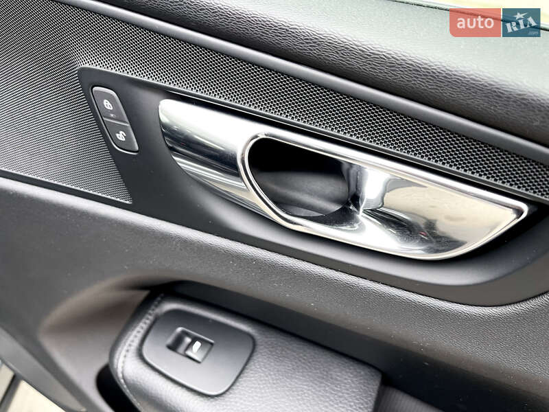 Позашляховик / Кросовер Volvo XC60 2017 в Києві фото 46 Позашляховик / Кросовер Volvo XC60 2017 в Києві