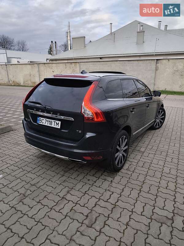 Позашляховик / Кросовер Volvo XC60 2015 в Стрию