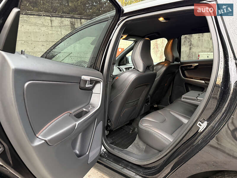 Внедорожник / Кроссовер Volvo XC60 2015 в Ровно