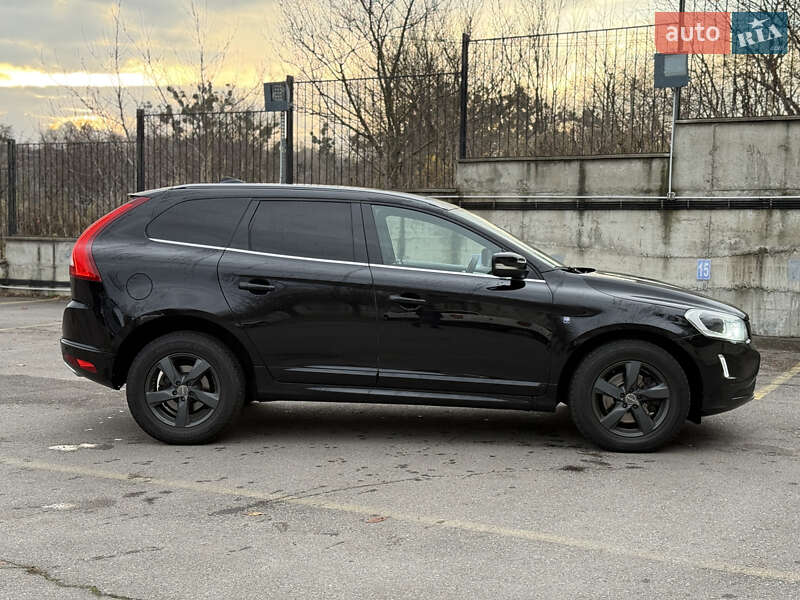 Внедорожник / Кроссовер Volvo XC60 2015 в Ровно