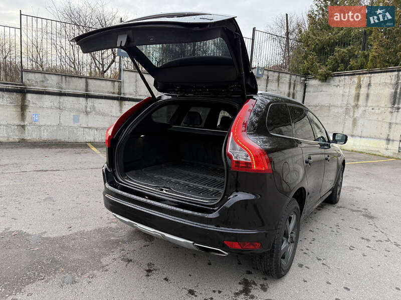 Внедорожник / Кроссовер Volvo XC60 2015 в Ровно