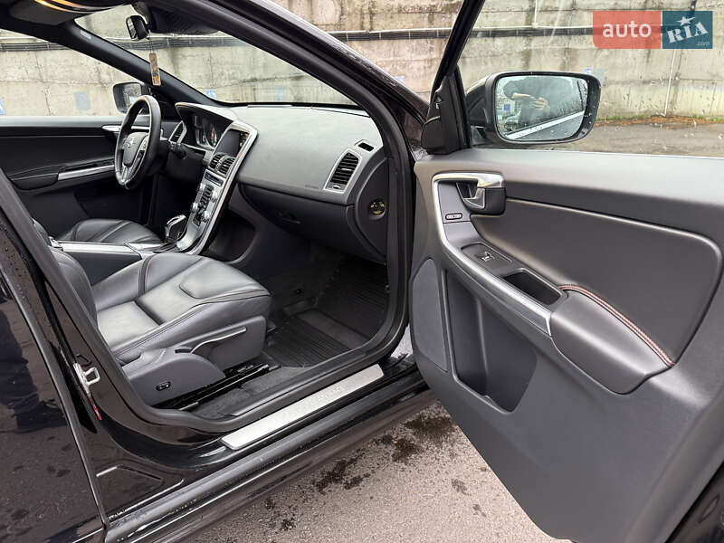 Внедорожник / Кроссовер Volvo XC60 2015 в Ровно