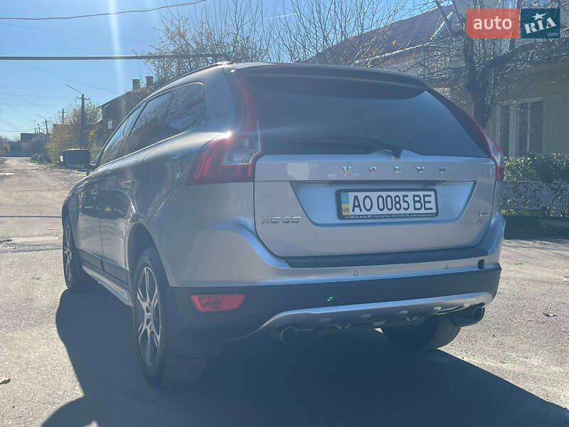 Внедорожник / Кроссовер Volvo XC60 2012 в Мукачево