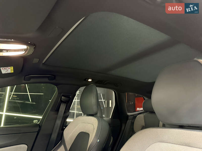 Внедорожник / Кроссовер Volvo XC60 2021 в Днепре фото 18 Внедорожник / Кроссовер Volvo XC60 2021 в Днепре
