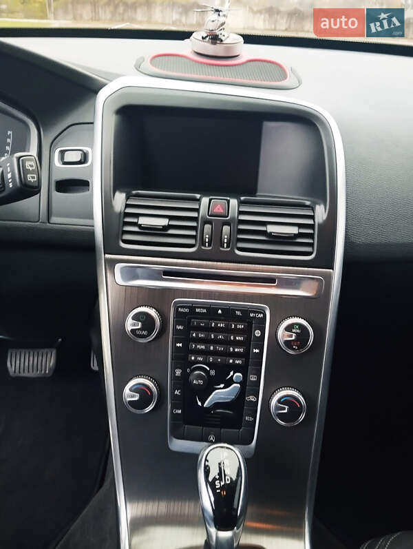Внедорожник / Кроссовер Volvo XC60 2015 в Одессе фото 15 Внедорожник / Кроссовер Volvo XC60 2015 в Одессе