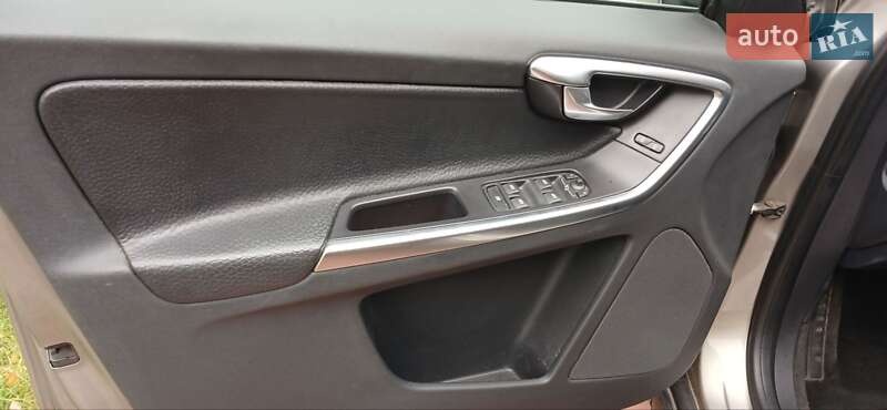 Позашляховик / Кросовер Volvo XC60 2011 в Дубні фото 26 Позашляховик / Кросовер Volvo XC60 2011 в Дубні