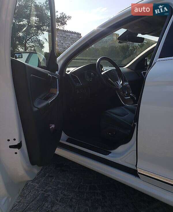 Позашляховик / Кросовер Volvo XC60 2016 в Івано-Франківську фото 3 Позашляховик / Кросовер Volvo XC60 2016 в Івано-Франківську