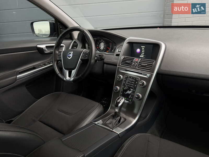 Позашляховик / Кросовер Volvo XC60 2015 в Луцьку