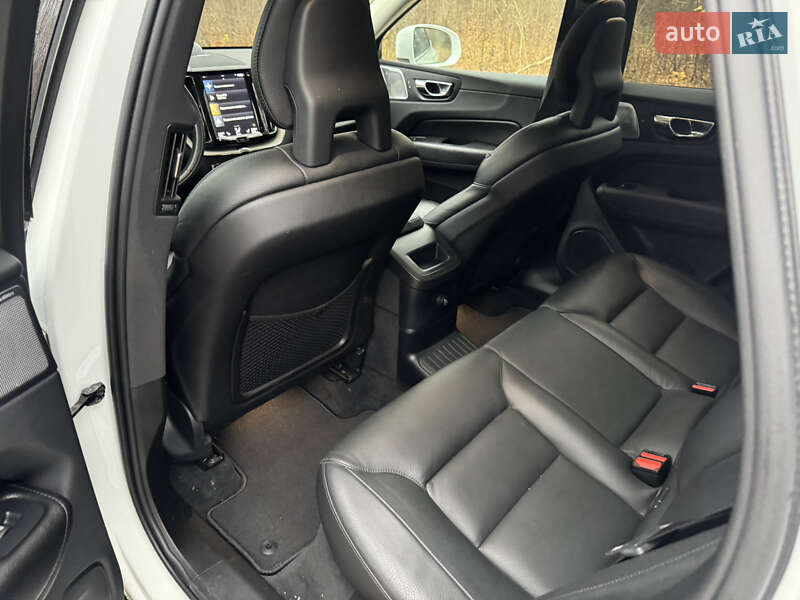 Внедорожник / Кроссовер Volvo XC60 2018 в Киеве фото 14 Внедорожник / Кроссовер Volvo XC60 2018 в Киеве