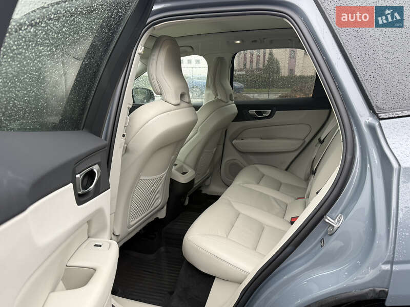 Позашляховик / Кросовер Volvo XC60 2023 в Хмельницькому