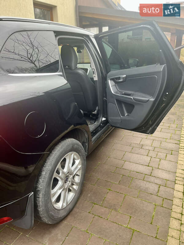 Внедорожник / Кроссовер Volvo XC60 2015 в Львове