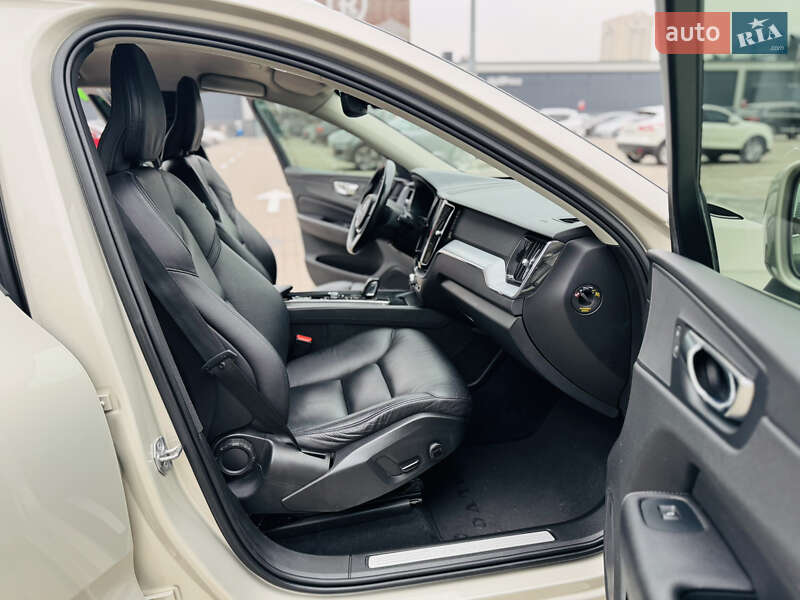 Позашляховик / Кросовер Volvo XC60 2020 в Лохвиці