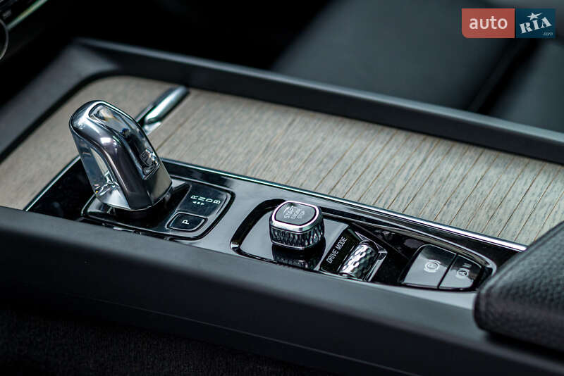 Позашляховик / Кросовер Volvo XC60 2018 в Рівному фото 22 Позашляховик / Кросовер Volvo XC60 2018 в Рівному