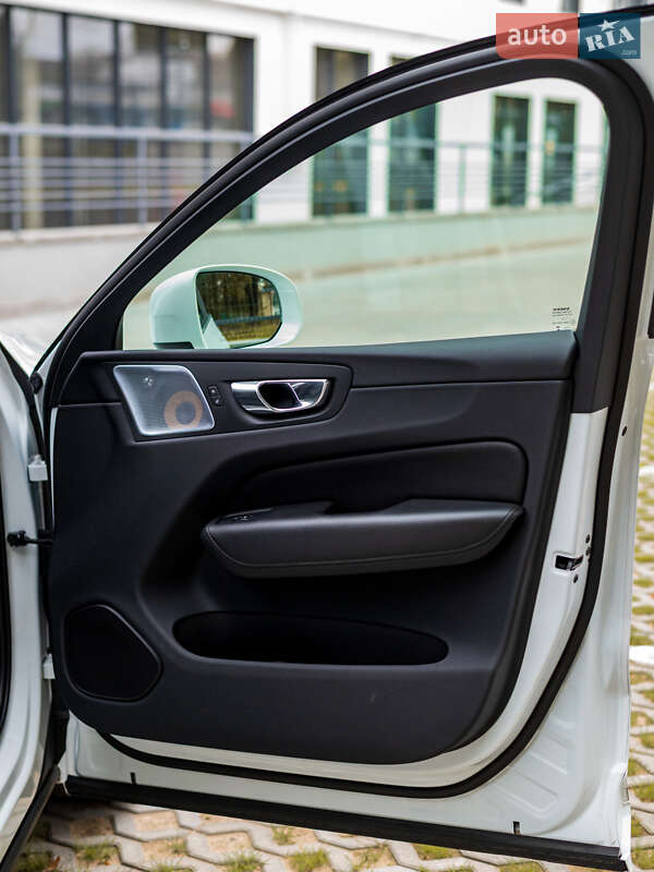 Позашляховик / Кросовер Volvo XC60 2018 в Рівному фото 29 Позашляховик / Кросовер Volvo XC60 2018 в Рівному