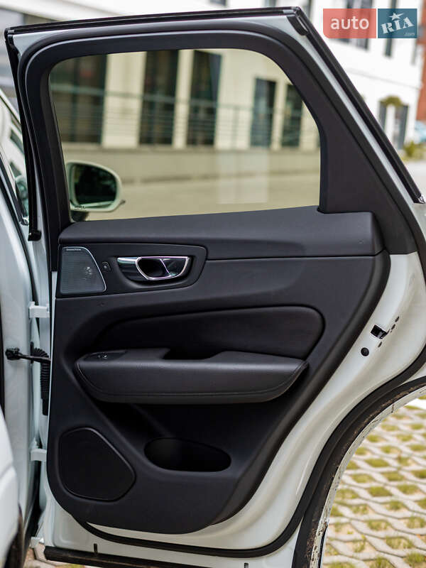 Позашляховик / Кросовер Volvo XC60 2018 в Рівному фото 34 Позашляховик / Кросовер Volvo XC60 2018 в Рівному