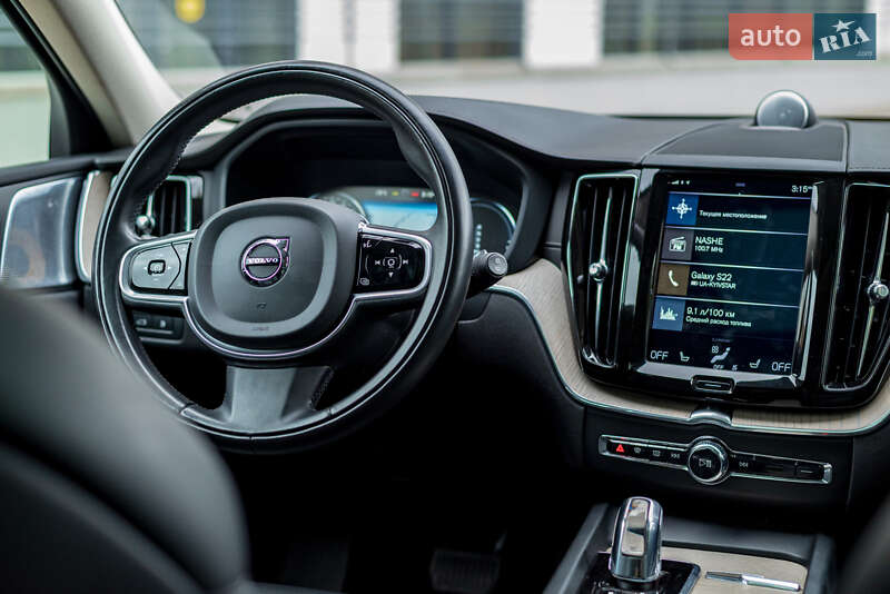 Позашляховик / Кросовер Volvo XC60 2018 в Рівному фото 39 Позашляховик / Кросовер Volvo XC60 2018 в Рівному
