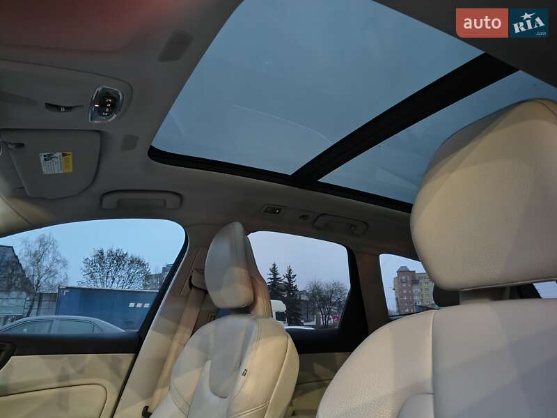 Позашляховик / Кросовер Volvo XC60 2018 в Тернополі фото 8 Позашляховик / Кросовер Volvo XC60 2018 в Тернополі