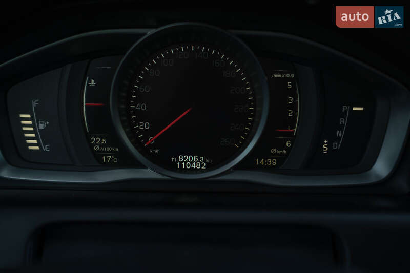 Позашляховик / Кросовер Volvo XC60 2014 в Чернівцях