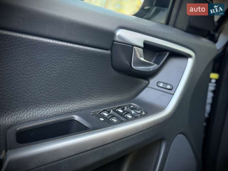 Позашляховик / Кросовер Volvo XC60 2008 в Івано-Франківську