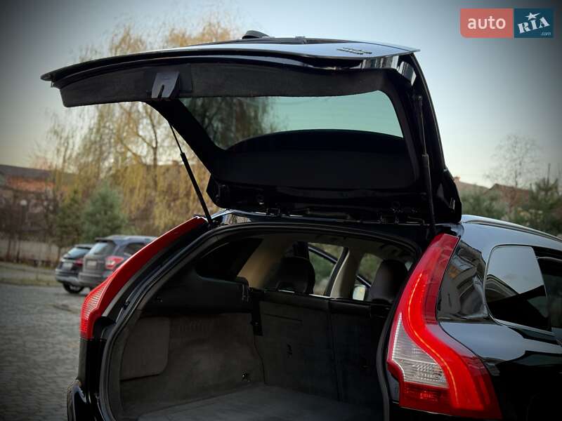 Позашляховик / Кросовер Volvo XC60 2008 в Івано-Франківську