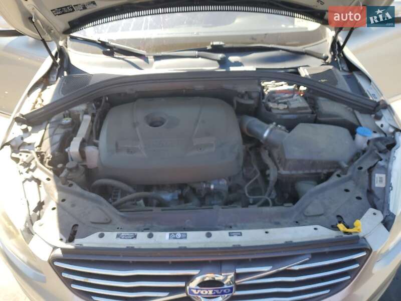 Внедорожник / Кроссовер Volvo XC60 2017 в Киеве