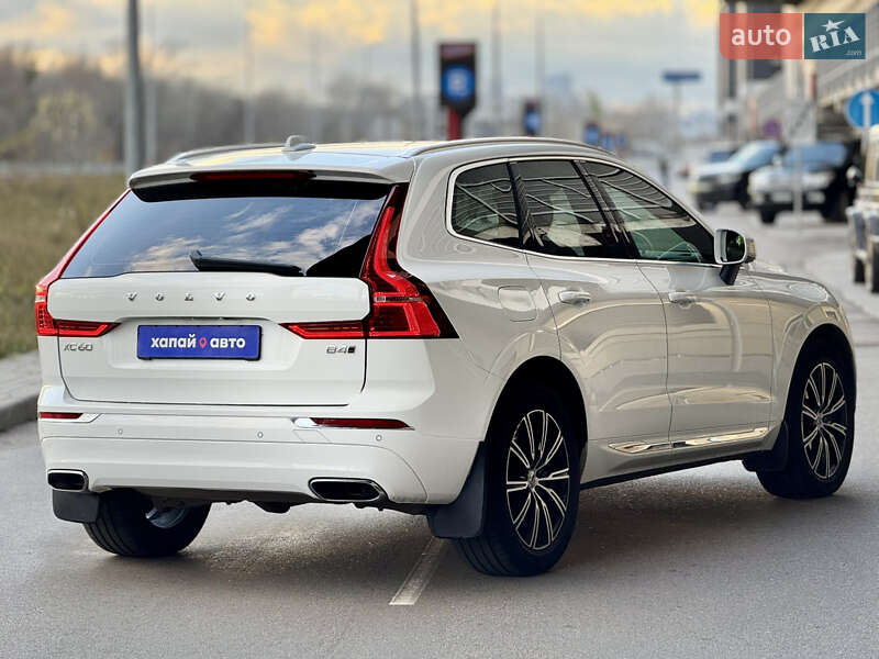 Позашляховик / Кросовер Volvo XC60 2020 в Києві