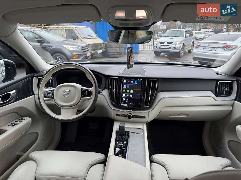 Внедорожник / Кроссовер Volvo XC60 2023 в Полтаве