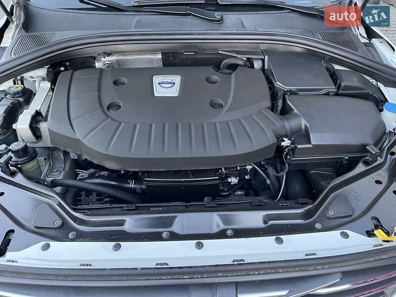 Внедорожник / Кроссовер Volvo XC60 2016 в Луцке фото 8 Внедорожник / Кроссовер Volvo XC60 2016 в Луцке