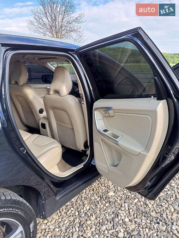 Позашляховик / Кросовер Volvo XC60 2010 в Косові