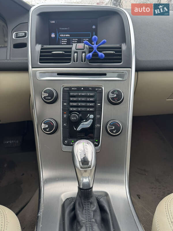 Позашляховик / Кросовер Volvo XC60 2012 в Івано-Франківську