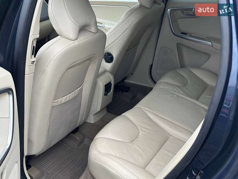 Внедорожник / Кроссовер Volvo XC60 2015 в Луцке