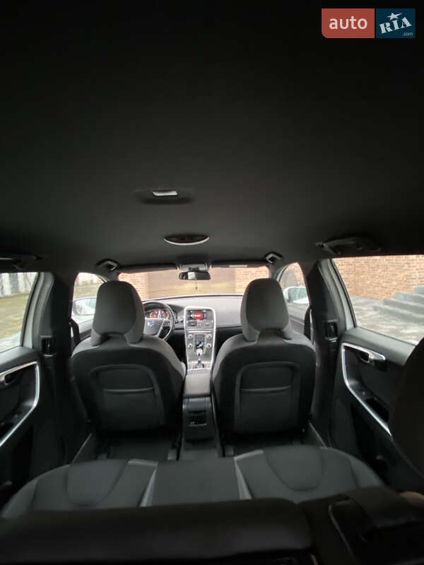 Внедорожник / Кроссовер Volvo XC60 2014 в Сарнах фото 15 Внедорожник / Кроссовер Volvo XC60 2014 в Сарнах