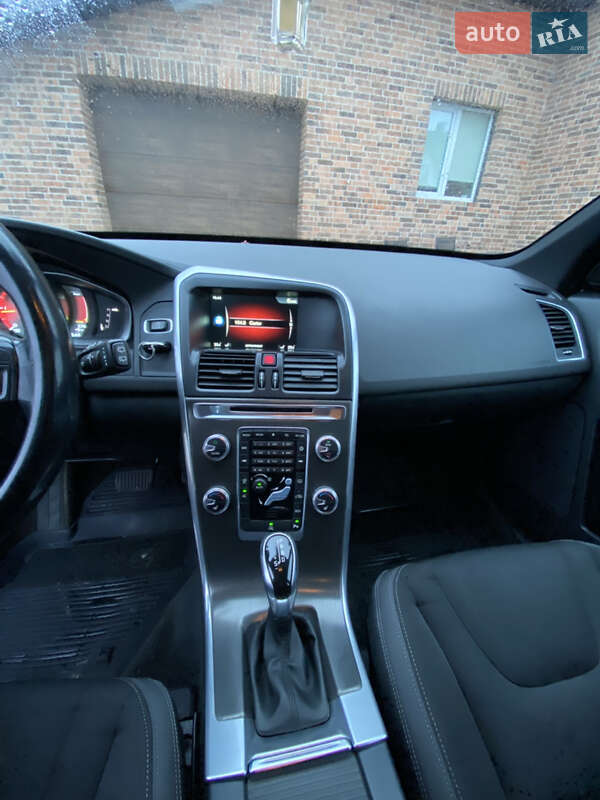 Внедорожник / Кроссовер Volvo XC60 2014 в Сарнах фото 36 Внедорожник / Кроссовер Volvo XC60 2014 в Сарнах