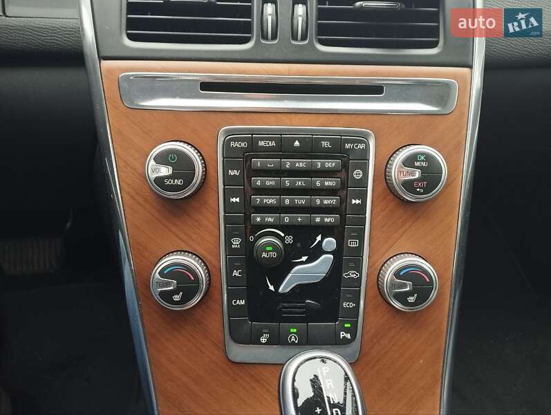 Внедорожник / Кроссовер Volvo XC60 2016 в Киеве фото 43 Внедорожник / Кроссовер Volvo XC60 2016 в Киеве