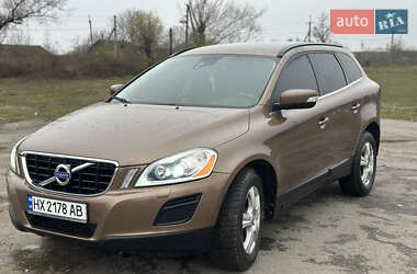 Внедорожник / Кроссовер Volvo XC60 2012 в Ахтырке