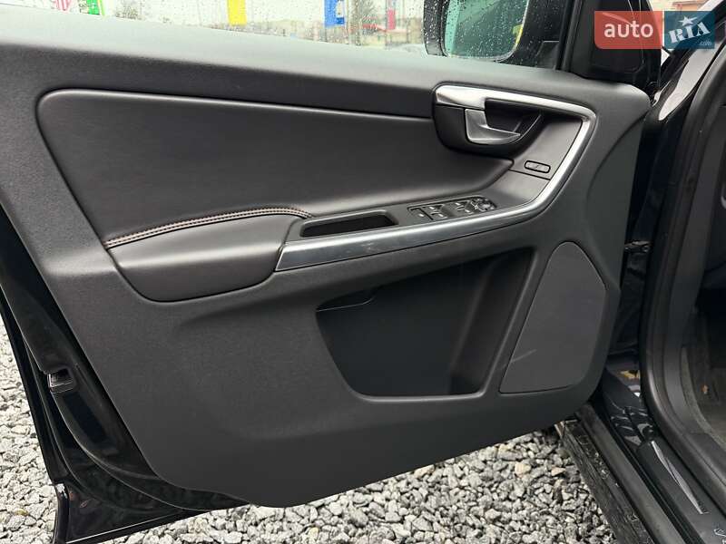 Позашляховик / Кросовер Volvo XC60 2013 в Стрию