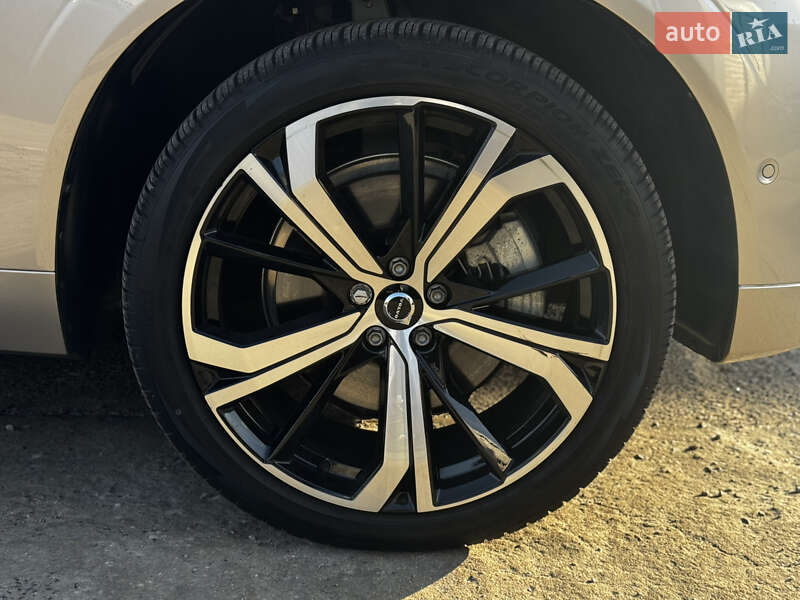 Внедорожник / Кроссовер Volvo XC60 2022 в Житомире фото 13 Внедорожник / Кроссовер Volvo XC60 2022 в Житомире