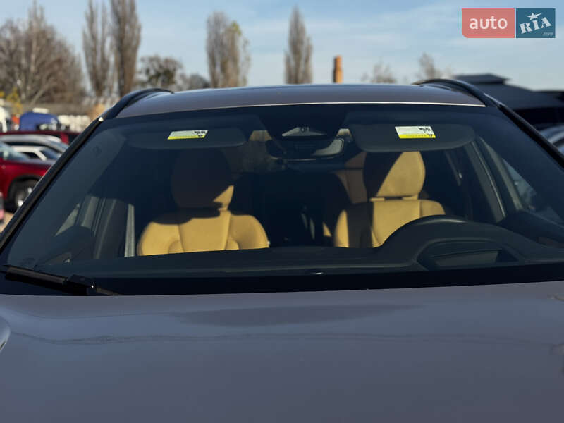 Внедорожник / Кроссовер Volvo XC60 2022 в Житомире фото 17 Внедорожник / Кроссовер Volvo XC60 2022 в Житомире