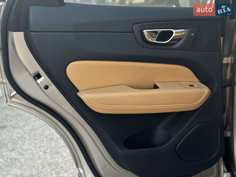 Внедорожник / Кроссовер Volvo XC60 2022 в Житомире фото 42 Внедорожник / Кроссовер Volvo XC60 2022 в Житомире