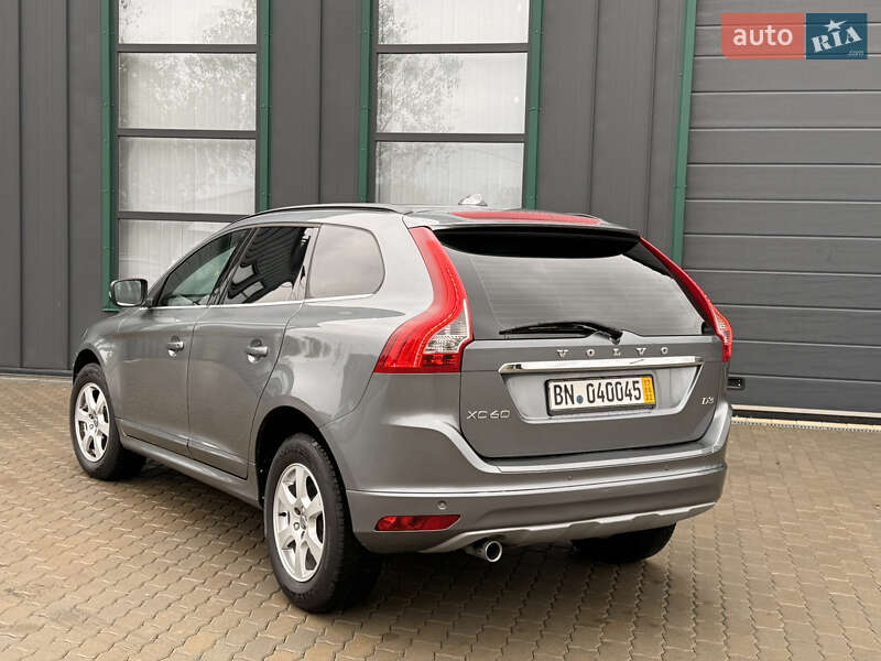 Внедорожник / Кроссовер Volvo XC60 2017 в Ивано-Франковске фото 21 Внедорожник / Кроссовер Volvo XC60 2017 в Ивано-Франковске